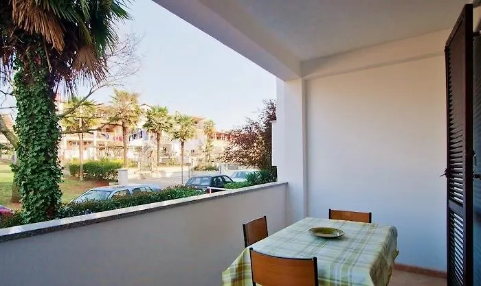 Parenzana Apartman *